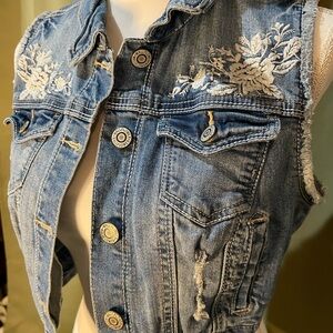 Super cute and fashionable jean jacket by WallFlower.